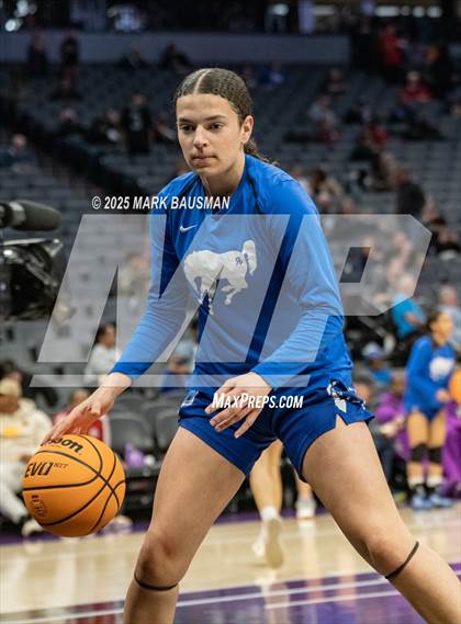 Thumbnail 2 in Rancho Bernardo vs Caruthers (CIF State DII Final) photogallery.