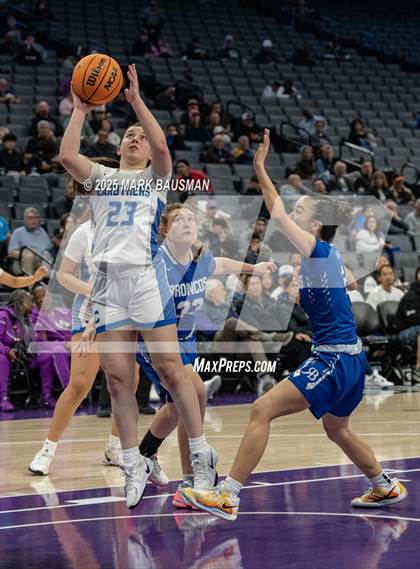 Thumbnail 1 in Rancho Bernardo vs Caruthers (CIF State DII Final) photogallery.