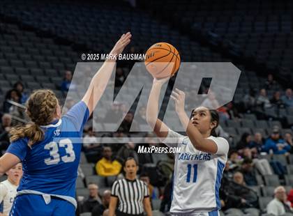 Thumbnail 3 in Rancho Bernardo vs Caruthers (CIF State DII Final) photogallery.
