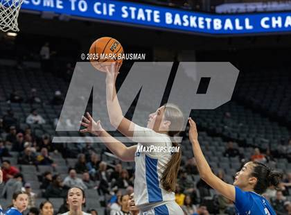 Thumbnail 1 in Rancho Bernardo vs Caruthers (CIF State DII Final) photogallery.