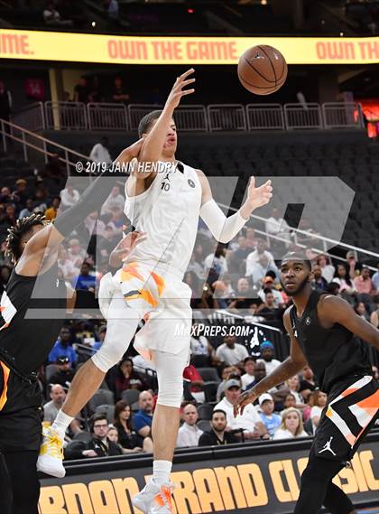 Thumbnail 2 in Jordan Brand Classic photogallery.