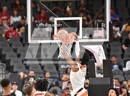 Thumbnail 2 in Jordan Brand Classic photogallery.