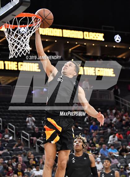 Thumbnail 1 in Jordan Brand Classic photogallery.
