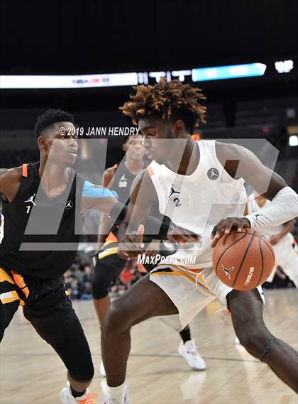 Thumbnail 3 in Jordan Brand Classic photogallery.