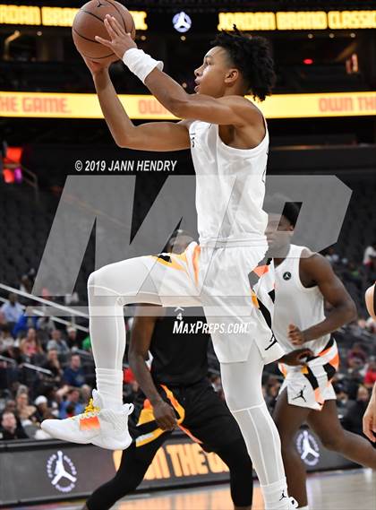 Thumbnail 2 in Jordan Brand Classic photogallery.