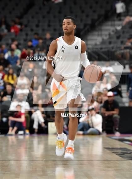 Thumbnail 3 in Jordan Brand Classic photogallery.