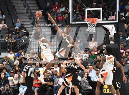 Thumbnail 3 in Jordan Brand Classic photogallery.
