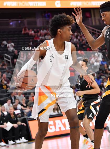 Thumbnail 1 in Jordan Brand Classic photogallery.