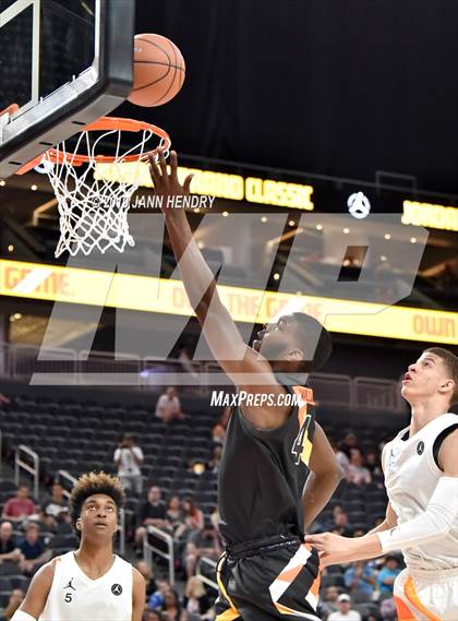 Thumbnail 3 in Jordan Brand Classic photogallery.