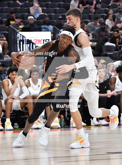 Thumbnail 1 in Jordan Brand Classic photogallery.