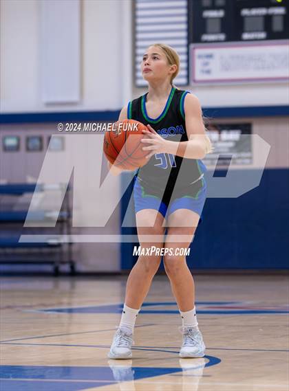 Thumbnail 2 in Credo vs. Branson photogallery.