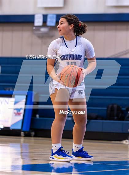 Thumbnail 2 in Credo vs. Branson photogallery.