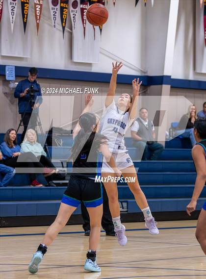 Thumbnail 2 in Credo vs. Branson photogallery.