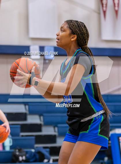 Thumbnail 3 in Credo vs. Branson photogallery.