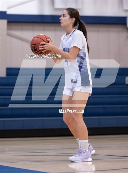 Thumbnail 3 in Credo vs. Branson photogallery.