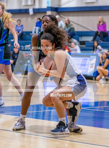 Thumbnail 1 in Credo vs. Branson photogallery.