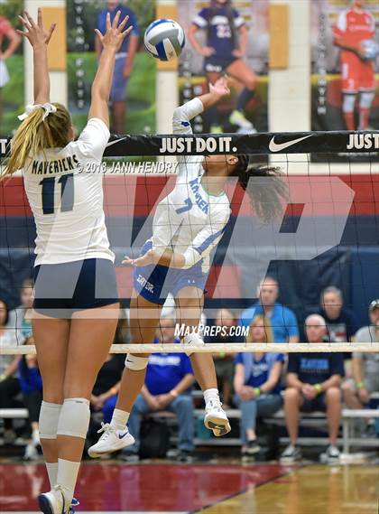 Thumbnail 1 in Xavier College Prep vs. La Costa Canyon (Durango Fall Classic) photogallery.