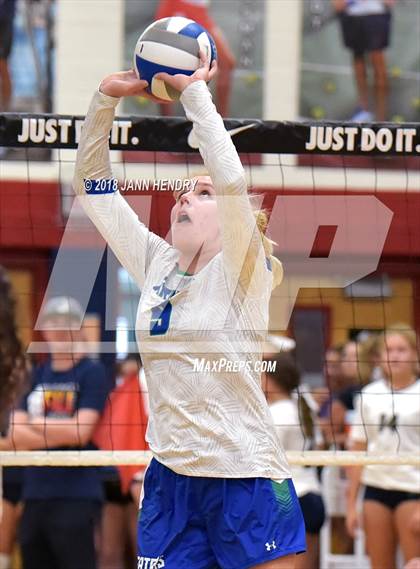 Thumbnail 3 in Xavier College Prep vs. La Costa Canyon (Durango Fall Classic) photogallery.