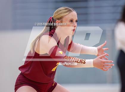 Thumbnail 2 in Tom Bean vs. Bells (Hwy 75 Volleyfest) photogallery.
