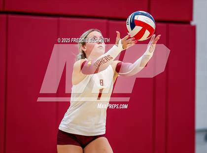 Thumbnail 2 in Tom Bean vs. Bells (Hwy 75 Volleyfest) photogallery.