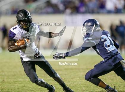 Thumbnail 3 in Stall vs. Philip Simmons (Sertoma Classic) photogallery.