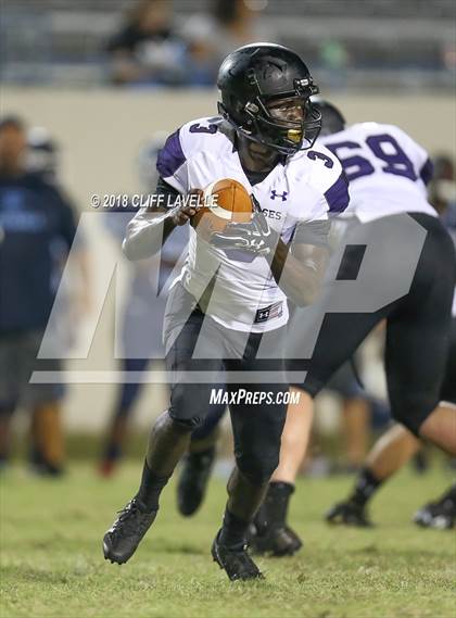 Thumbnail 3 in Stall vs. Philip Simmons (Sertoma Classic) photogallery.