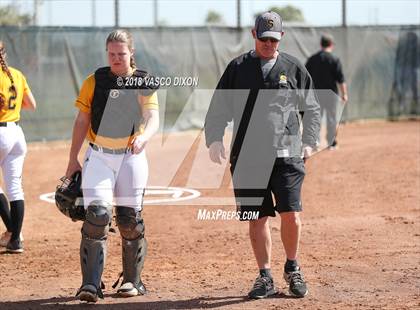 Thumbnail 2 in Saguaro vs. Browne photogallery.