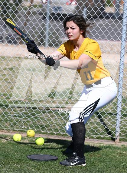Thumbnail 3 in Saguaro vs. Browne photogallery.