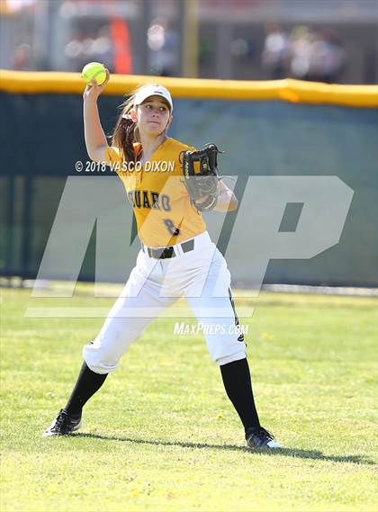 Thumbnail 2 in Saguaro vs. Browne photogallery.