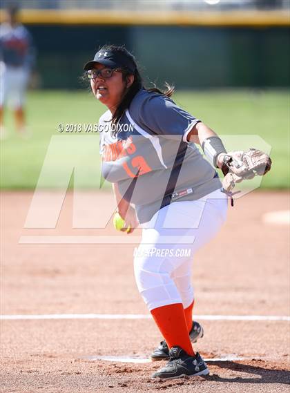 Thumbnail 3 in Saguaro vs. Browne photogallery.