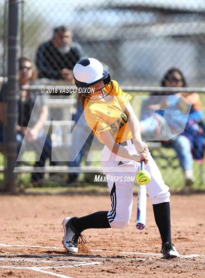 Thumbnail 2 in Saguaro vs. Browne photogallery.