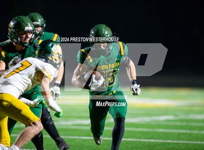 Thumbnail 2 in Royal @ Moorpark photogallery.