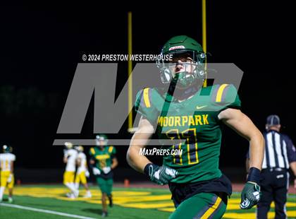 Thumbnail 3 in Royal @ Moorpark photogallery.