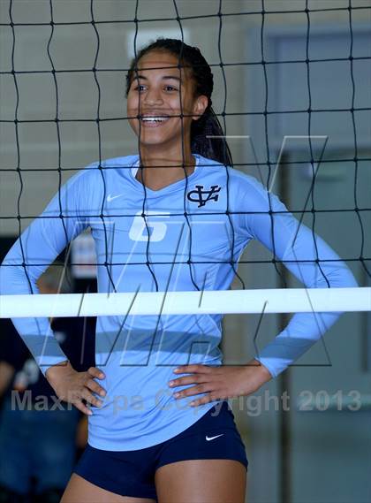 Thumbnail 1 in Central Valley Christian vs. Valley Christian (CIF State D3 Final) photogallery.