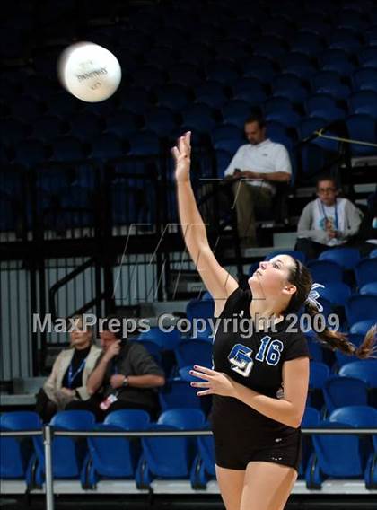 Thumbnail 2 in La Jolla Country Day vs Christian Brothers (CIF D4 State Final) photogallery.