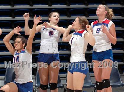 Thumbnail 3 in La Jolla Country Day vs Christian Brothers (CIF D4 State Final) photogallery.