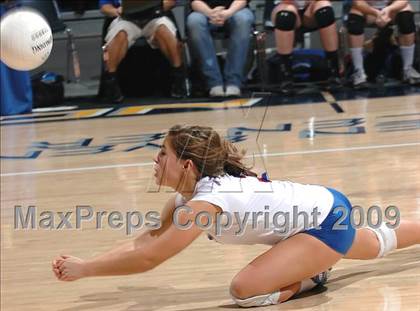 Thumbnail 2 in La Jolla Country Day vs Christian Brothers (CIF D4 State Final) photogallery.