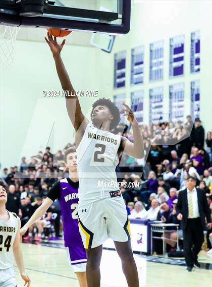Thumbnail 3 in Warwick vs. Our Lady of Lourdes (Section 9 Class AA Final) photogallery.