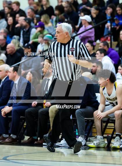 Thumbnail 1 in Warwick vs. Our Lady of Lourdes (Section 9 Class AA Final) photogallery.