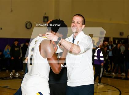 Thumbnail 1 in Warwick vs. Our Lady of Lourdes (Section 9 Class AA Final) photogallery.