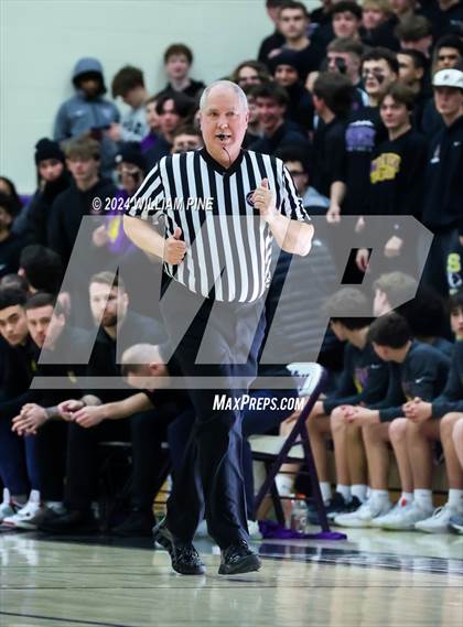 Thumbnail 1 in Warwick vs. Our Lady of Lourdes (Section 9 Class AA Final) photogallery.