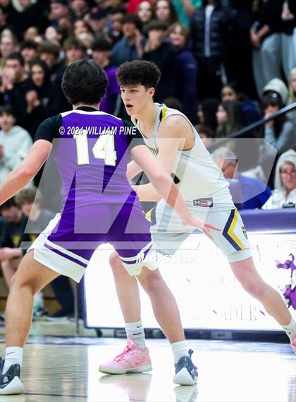 Thumbnail 3 in Warwick vs. Our Lady of Lourdes (Section 9 Class AA Final) photogallery.