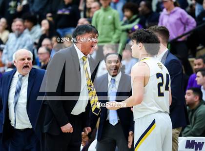 Thumbnail 2 in Warwick vs. Our Lady of Lourdes (Section 9 Class AA Final) photogallery.