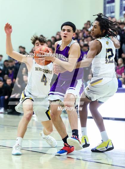 Thumbnail 2 in Warwick vs. Our Lady of Lourdes (Section 9 Class AA Final) photogallery.