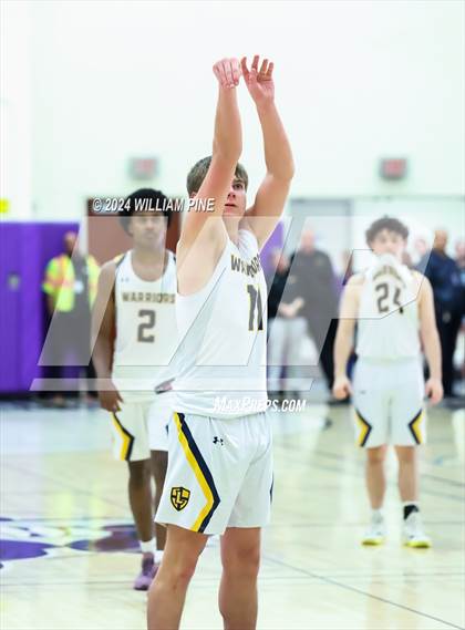 Thumbnail 3 in Warwick vs. Our Lady of Lourdes (Section 9 Class AA Final) photogallery.