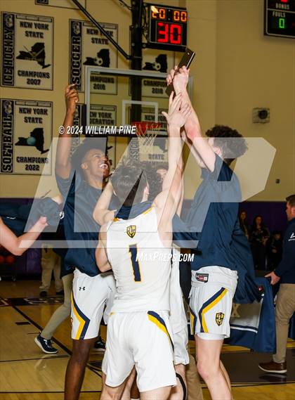 Thumbnail 1 in Warwick vs. Our Lady of Lourdes (Section 9 Class AA Final) photogallery.