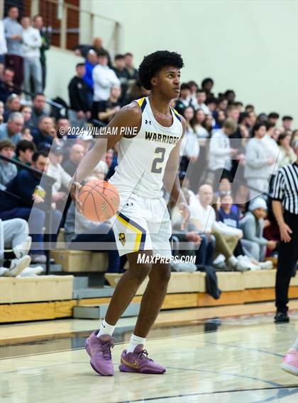 Thumbnail 3 in Warwick vs. Our Lady of Lourdes (Section 9 Class AA Final) photogallery.