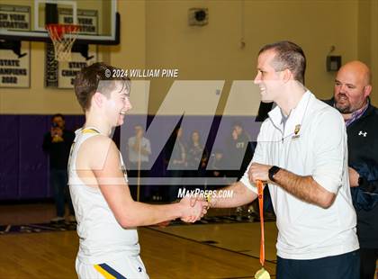 Thumbnail 2 in Warwick vs. Our Lady of Lourdes (Section 9 Class AA Final) photogallery.