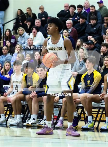 Thumbnail 2 in Warwick vs. Our Lady of Lourdes (Section 9 Class AA Final) photogallery.