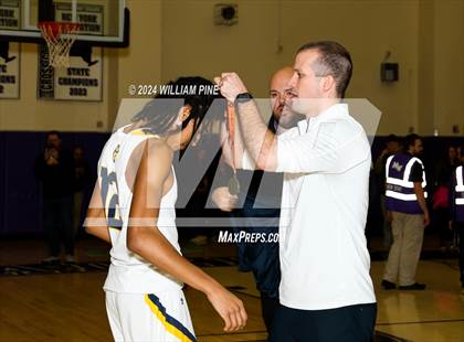 Thumbnail 3 in Warwick vs. Our Lady of Lourdes (Section 9 Class AA Final) photogallery.